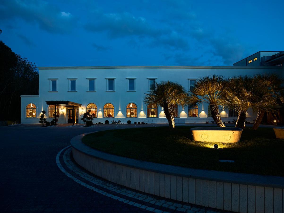 Hotel Niccolo' V - Terme dei Papi Viterbo Esterno foto